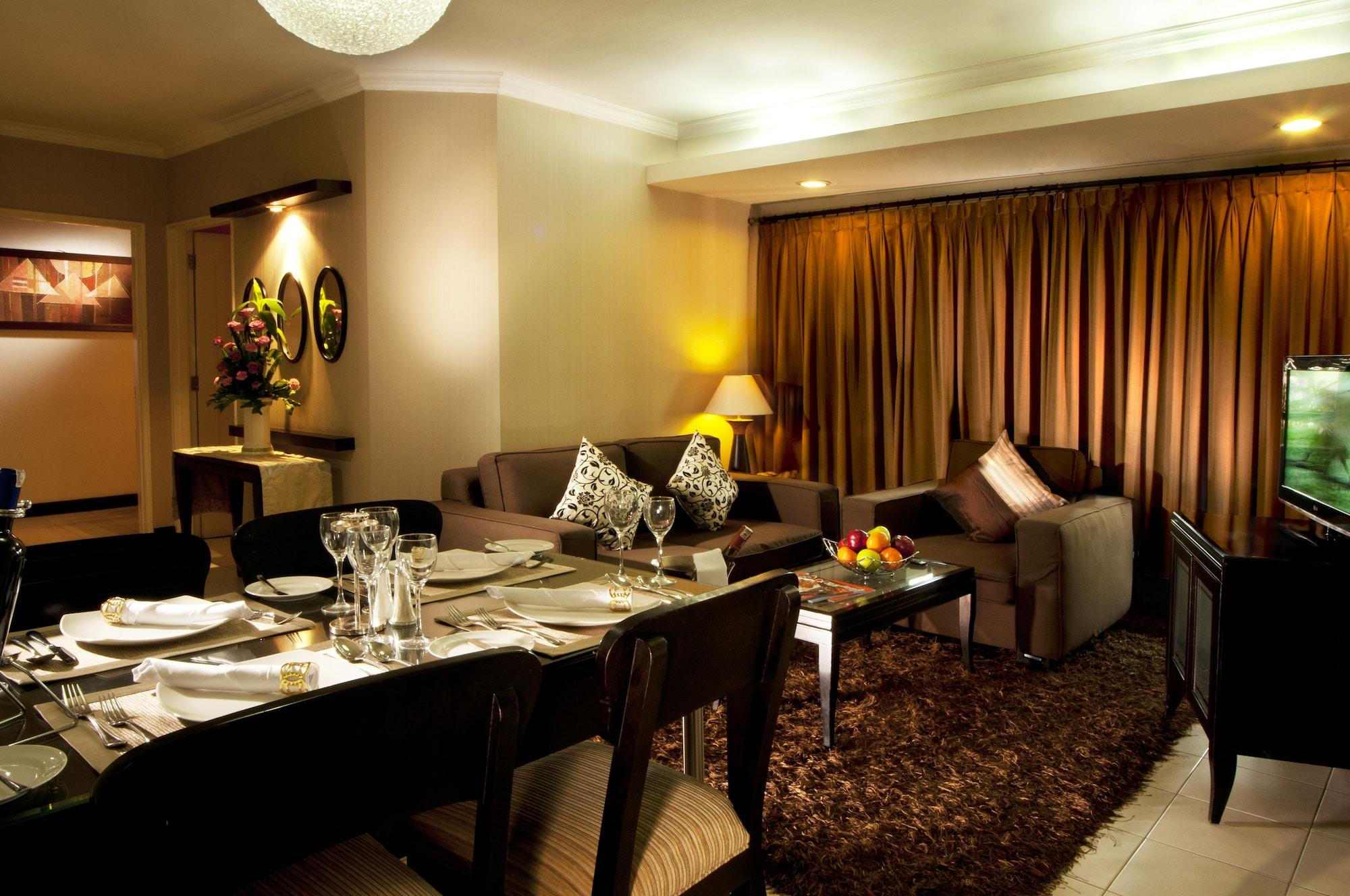 Grand Tropic Suites Hotel Jakarta Exterior photo